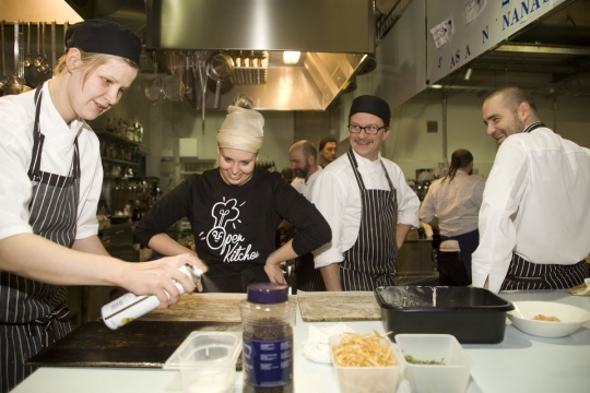 Saila working with the Marrot team in the kitchen. Photo: Matti Tanskanen