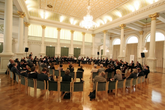 Why are "roundtables" so often square? Day 3 was held in a big circle to encourage a naturally inclusive conversation.