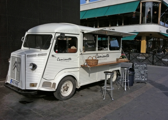 Being open 24/7 gives the operators of Camionette a valuable perspective on the affect of their offering on the street culture around their truck. Hint: It's much different at night.